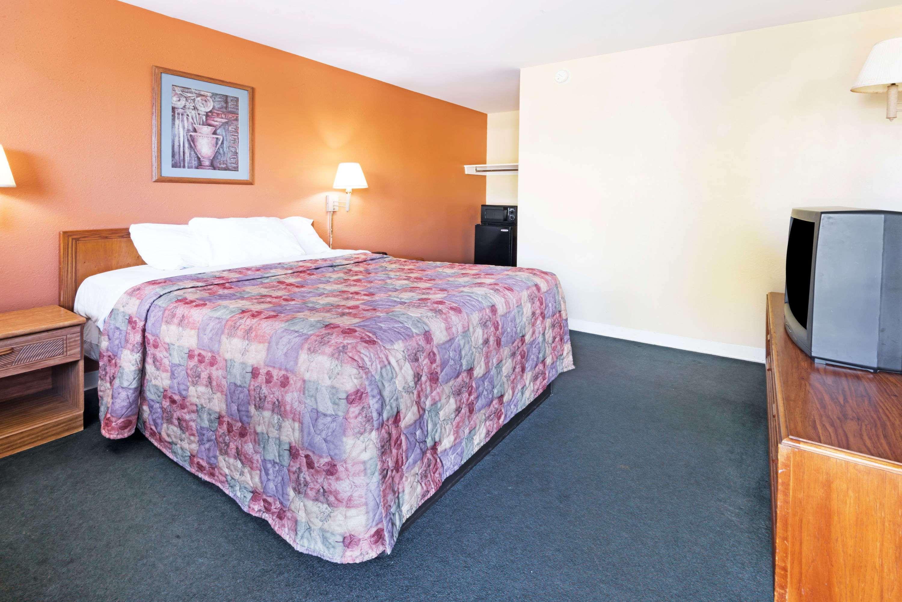 Days Inn By Wyndham Henrietta/Rochester Area Eksteriør billede